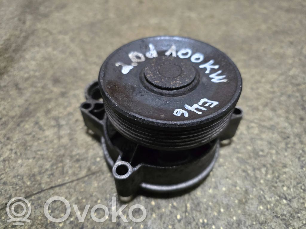 BMW 3 E46 Water pump 