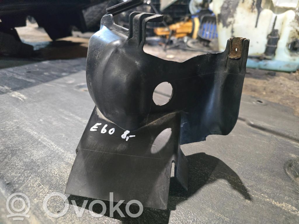 BMW 5 E60 E61 Alustan etusuoja välipohja 