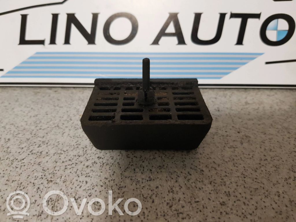 BMW 5 E39 Steckdose 