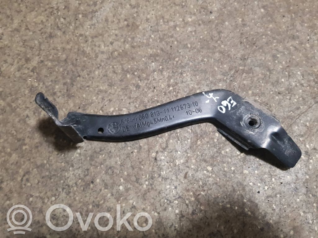 BMW 5 E60 E61 Laikiklis sparno 