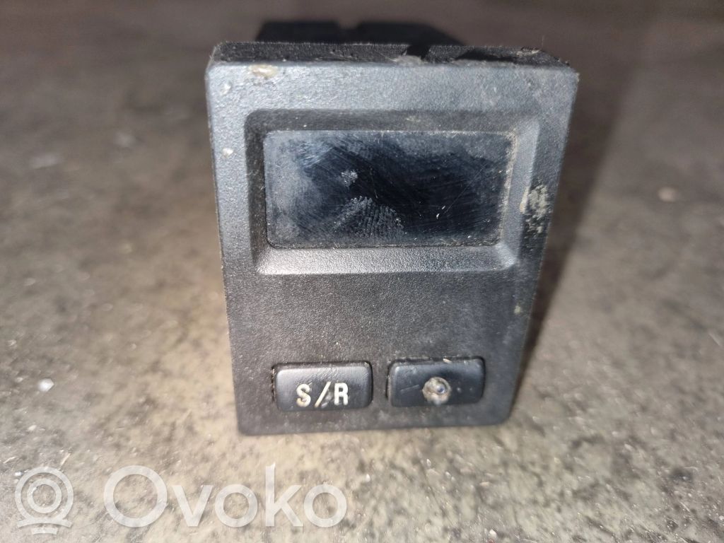 BMW 3 E36 Pulkstenis 