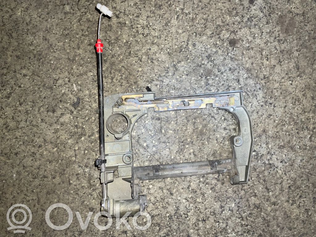 BMW 5 E39 Etuoven ulkokahvan kehys 