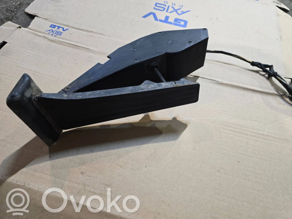 Accelerator throttle pedal   6762480,111002,25916010,35401165703,35406753053,35406753518,35406762480,35426772705,35426786281