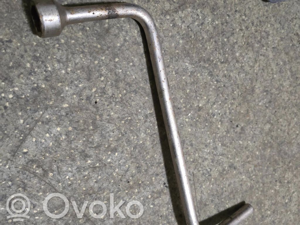 BMW 5 E39 Llave de tuercas de rueda 