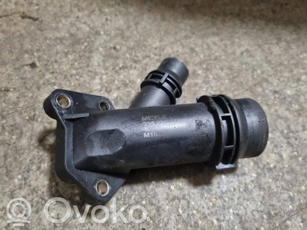 BMW 5 E39 Engine coolant pipe/hose 