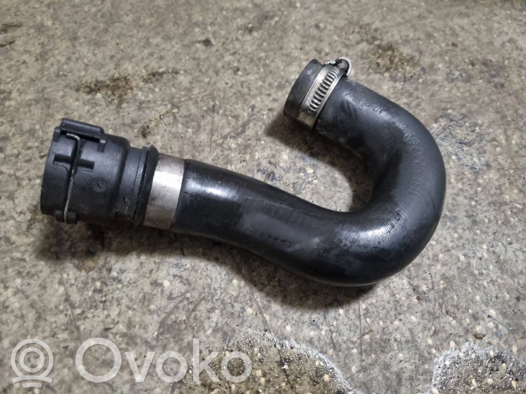 BMW 5 E39 Engine coolant pipe/hose 