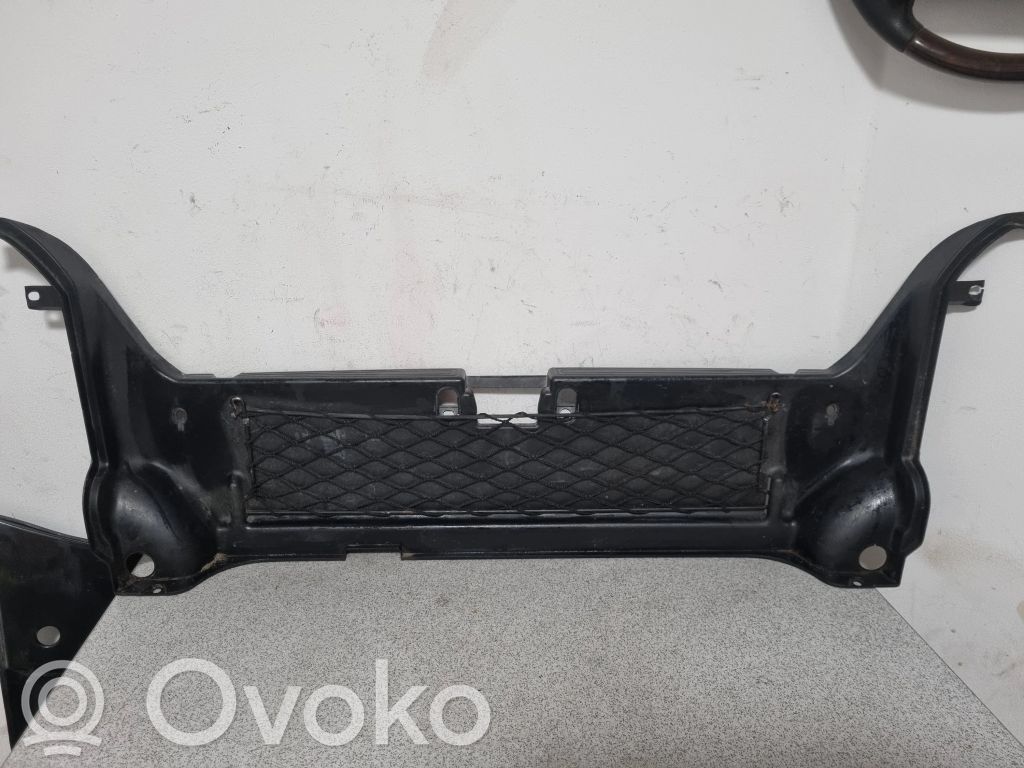 BMW 7 E38 Tailgate/boot cover trim set 