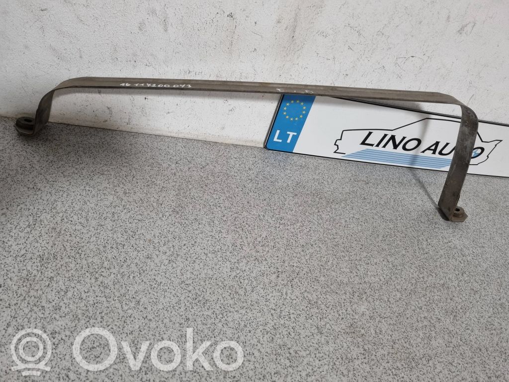 BMW 5 E60 E61 Polttoainesäiliön kannake 