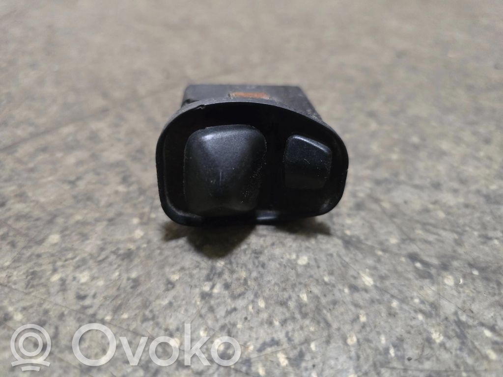 Wing mirror switch   61311369331