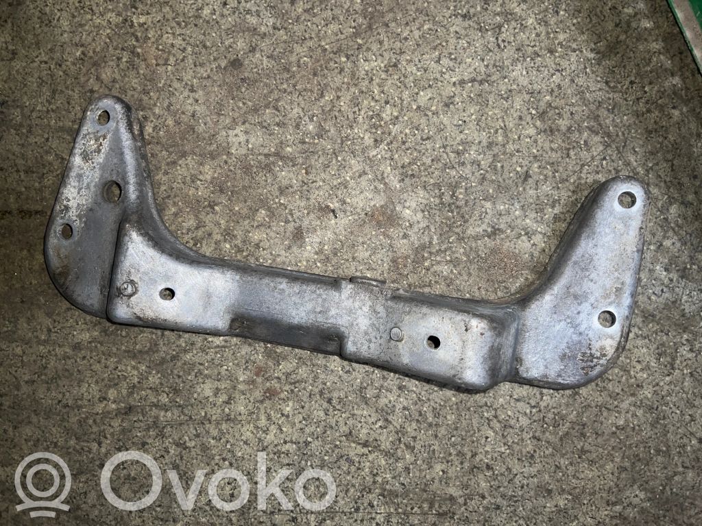 Mocowanie / Wspornik linki zmiany biegów   1141833,L99226,R110920339