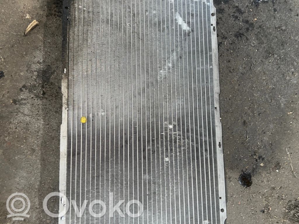 BMW 5 E39 Coolant radiator 