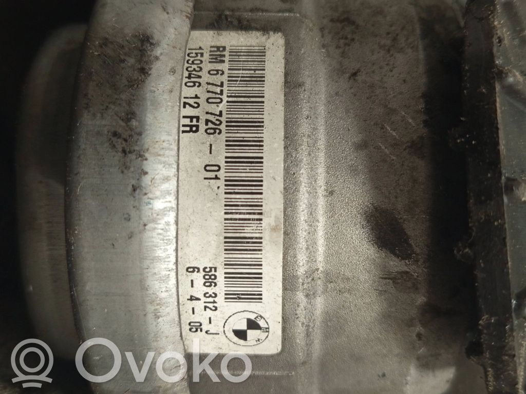 BMW 5 E60 E61 Moottorin kiinnikekorvake 