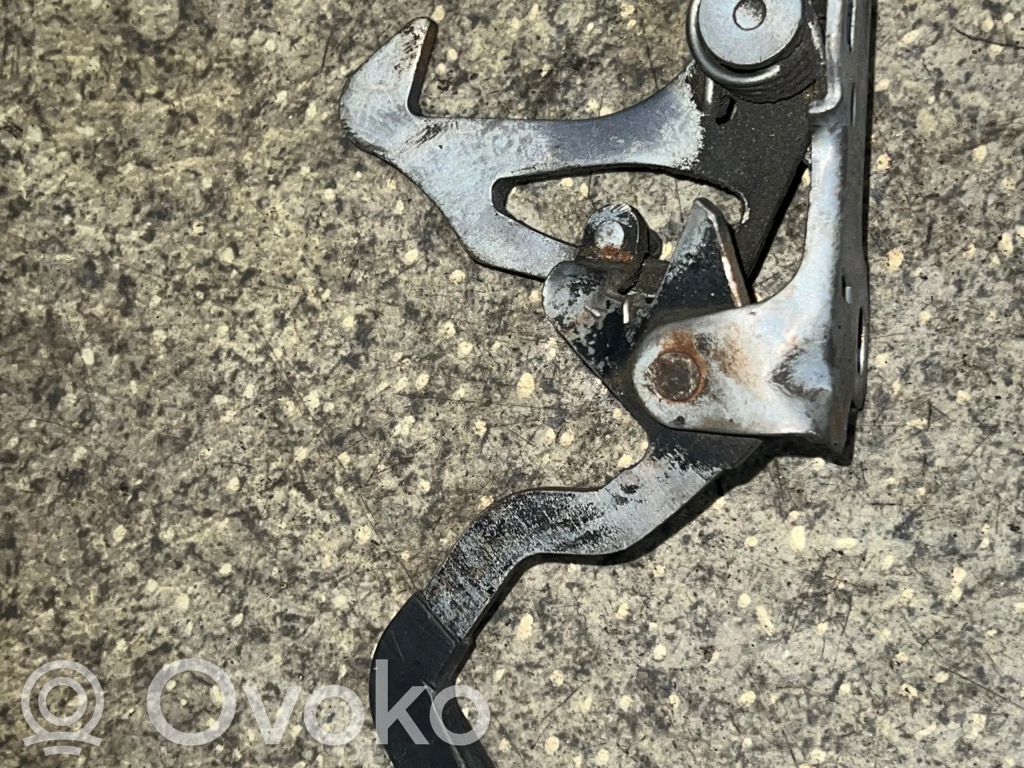 BMW 5 E39 Spyna variklio dangčio 