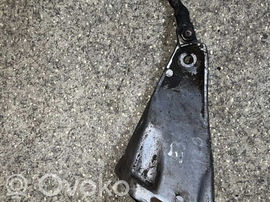 BMW 5 E34 Engine mounting bracket 