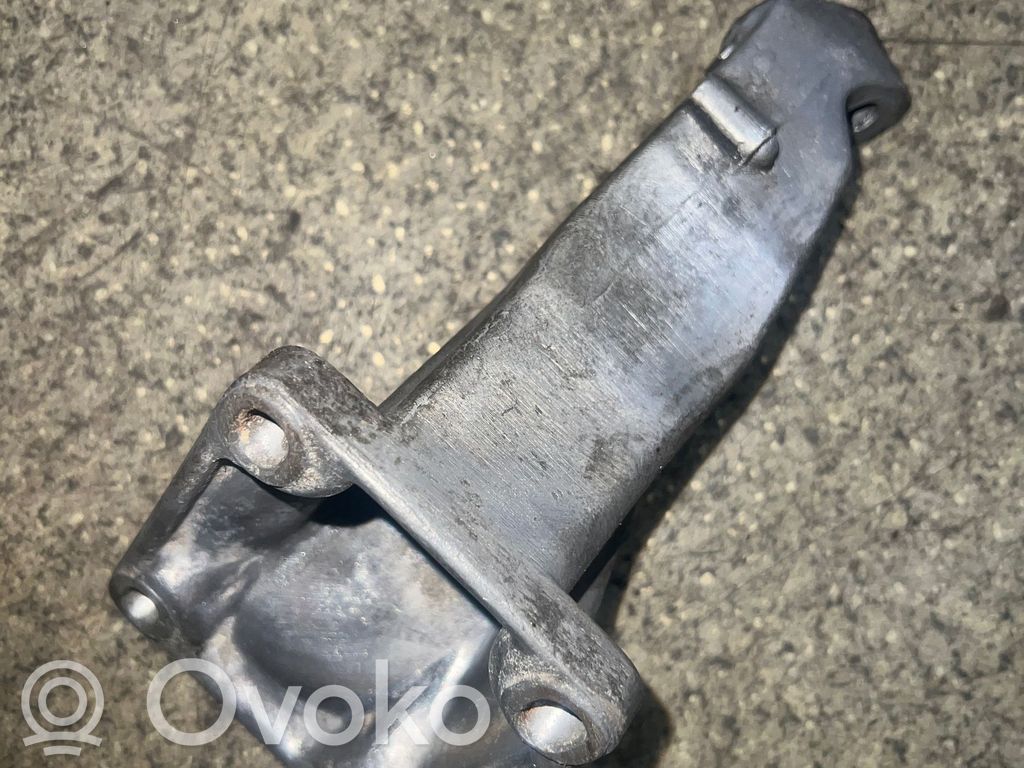 BMW 5 E28 Engine mounting bracket 