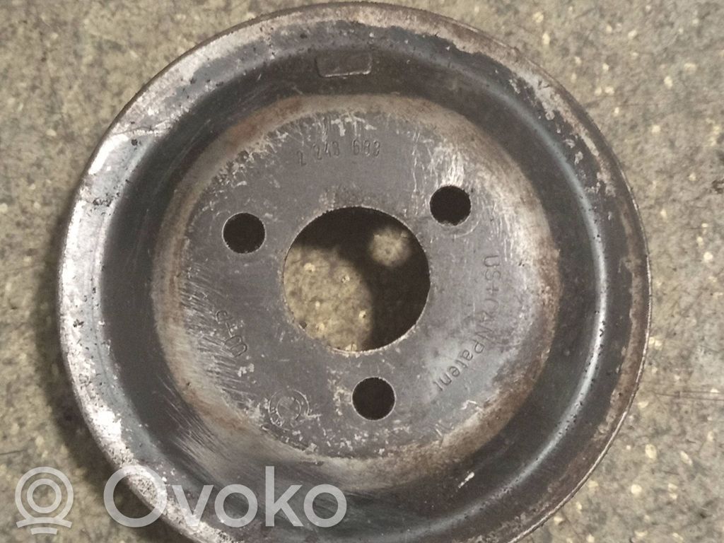 Ohjaustehostimen pumpun hihnapyörä   2243683