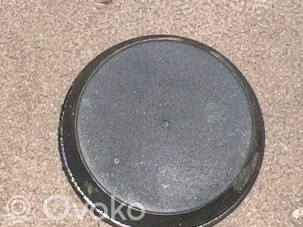 BMW 7 E65 E66 Muu moottoritilan osa 
