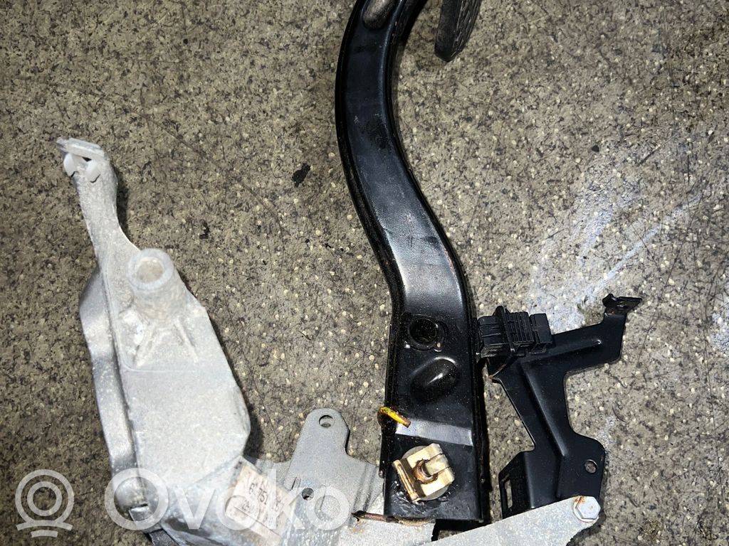 BMW 5 E39 Bremžu pedālis 