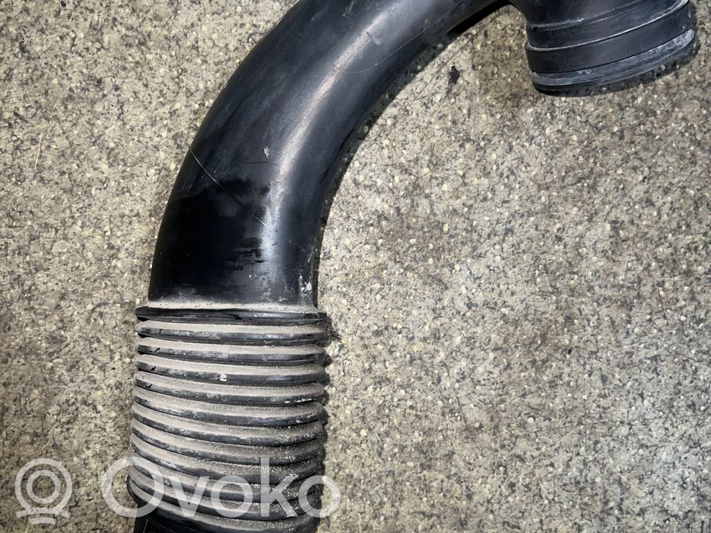 BMW 5 E39 Air intake duct part 