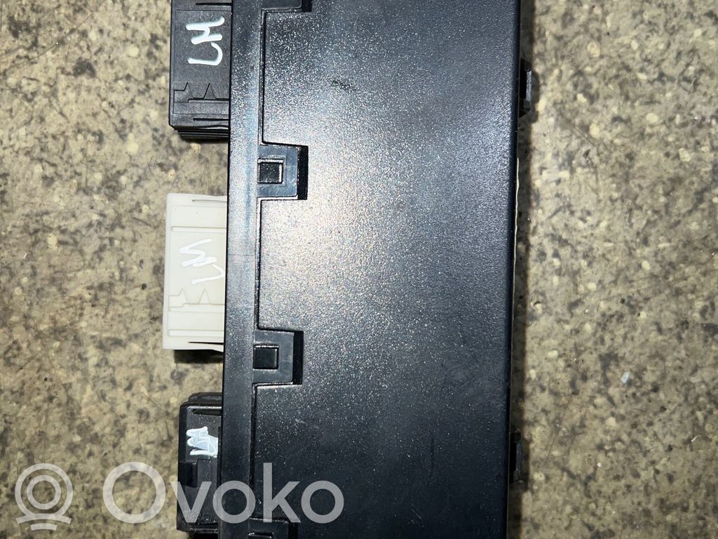 Door control unit/module   61358377601,459700,097182AA