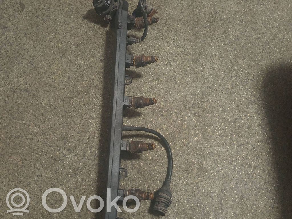 BMW 5 E34 Polttoainesuutinsarja 