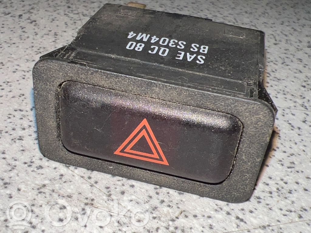 Hazard light switch   1381176