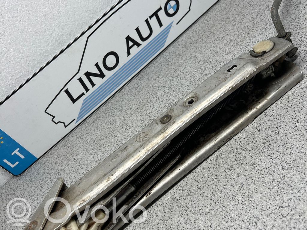 BMW 5 E39 Lift Jack 