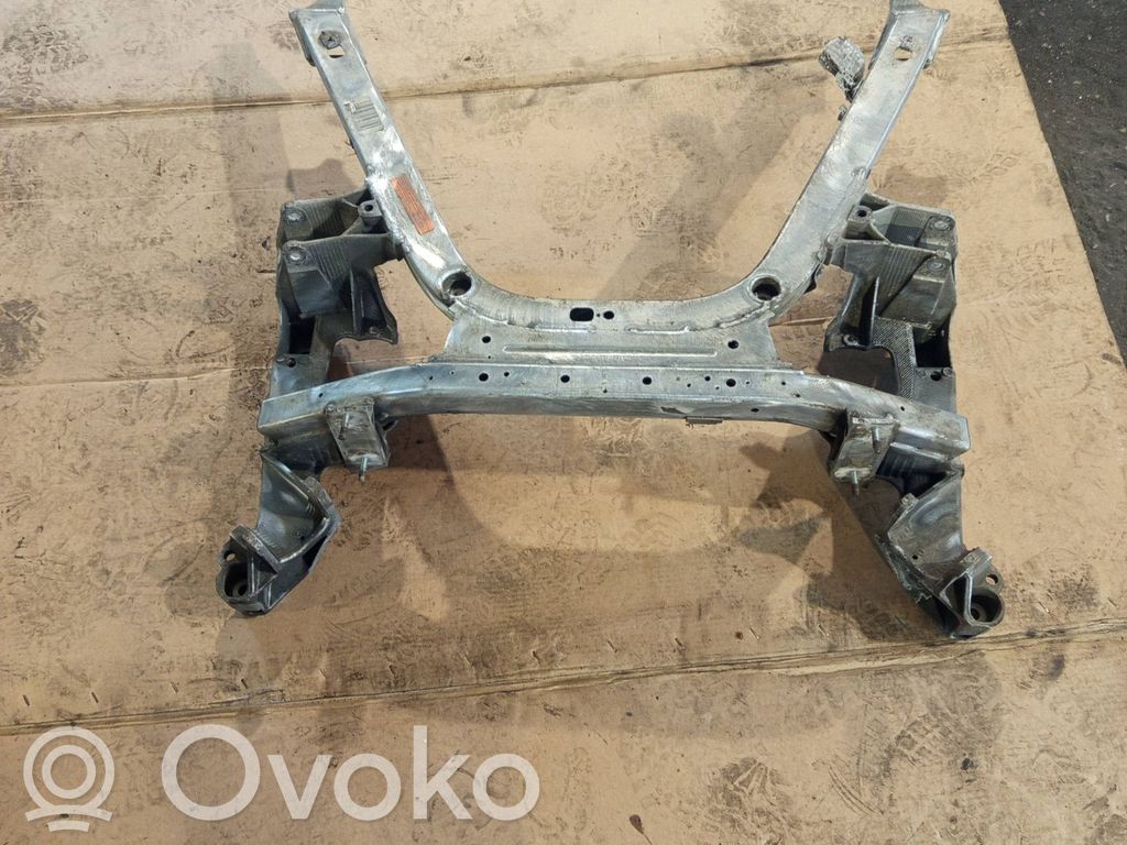 BMW 7 E65 E66 Subcadru frontal 