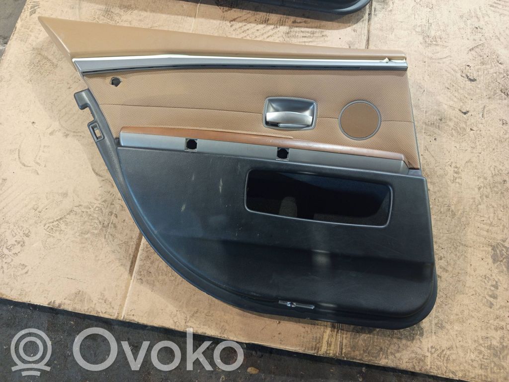 BMW 7 E65 E66 Apšuvums aizmugurējām durvīm 
