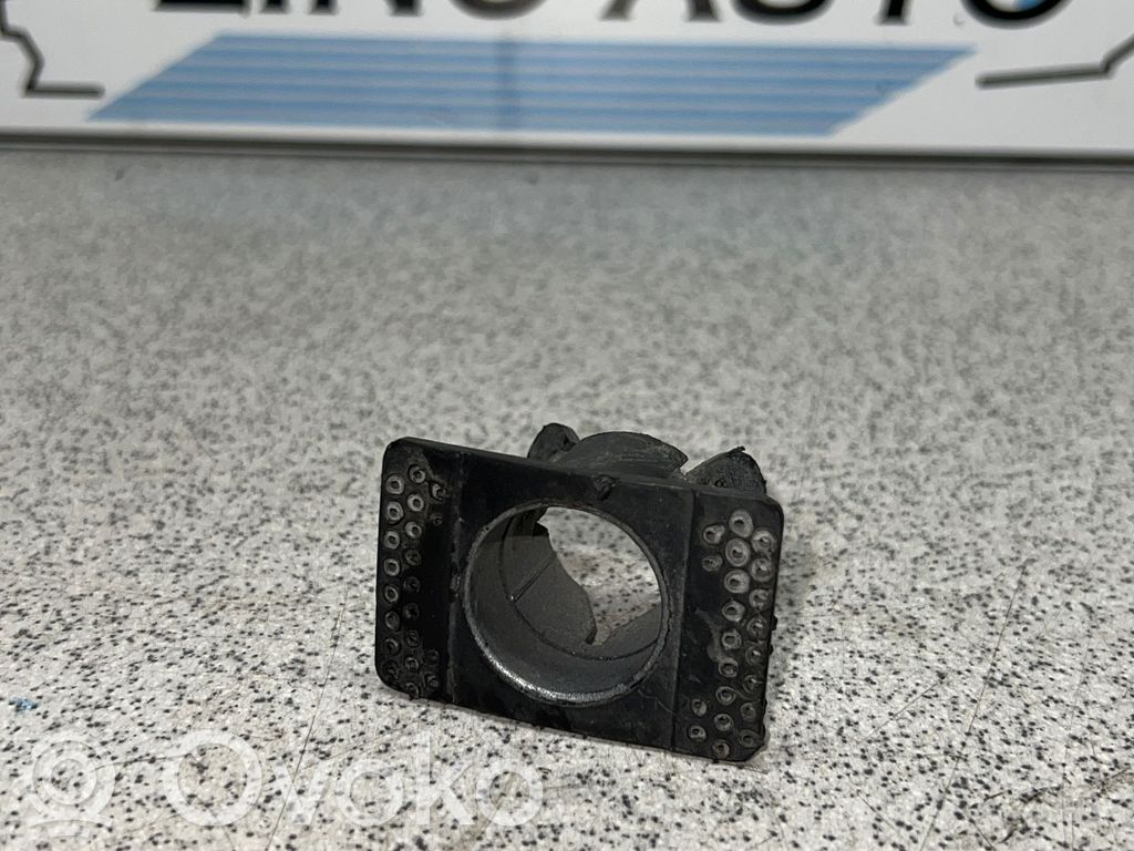 Front parking sensor holder (PDC)   7056873