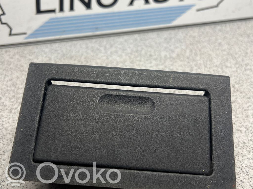 BMW 3 E36 Pelnutrauks (aizmugurē) 