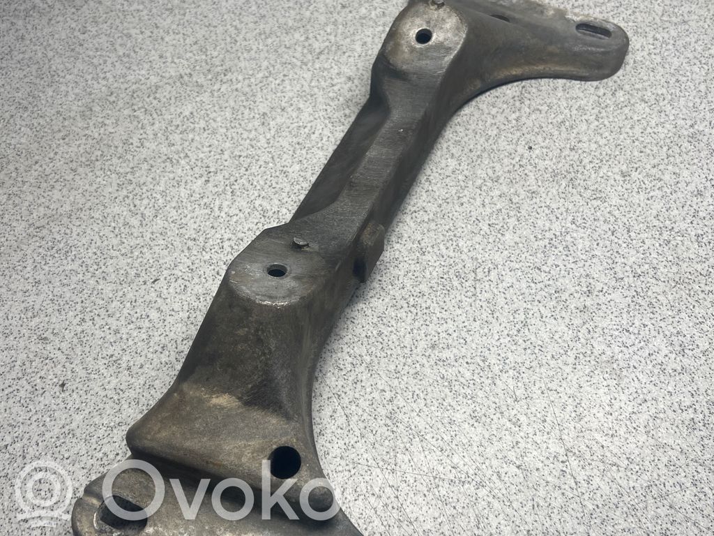Gearbox mounting bracket   1094684