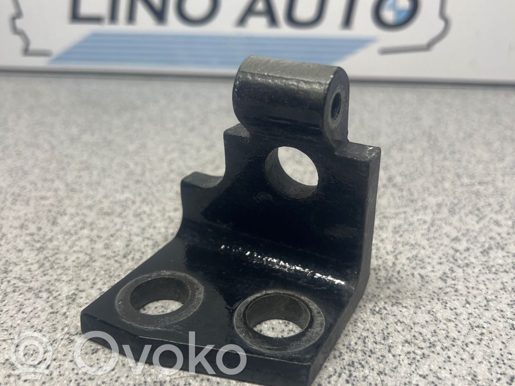 BMW X5 E53 Rear door upper hinge 