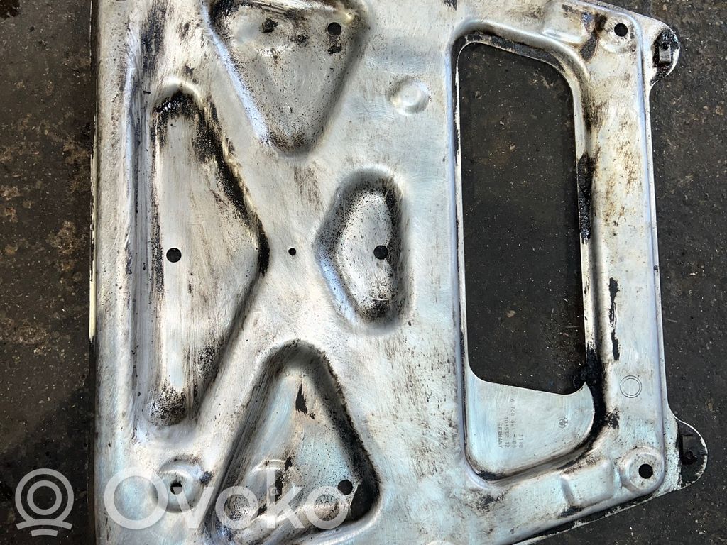 Placa protectora/protector antisalpicaduras motor   6768301