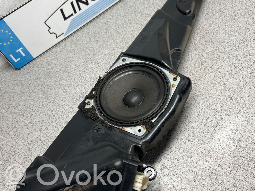 BMW 5 E39 Subwoofer 