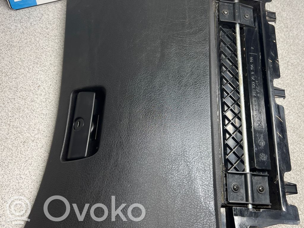 Handschuhfach   8203822,8196100