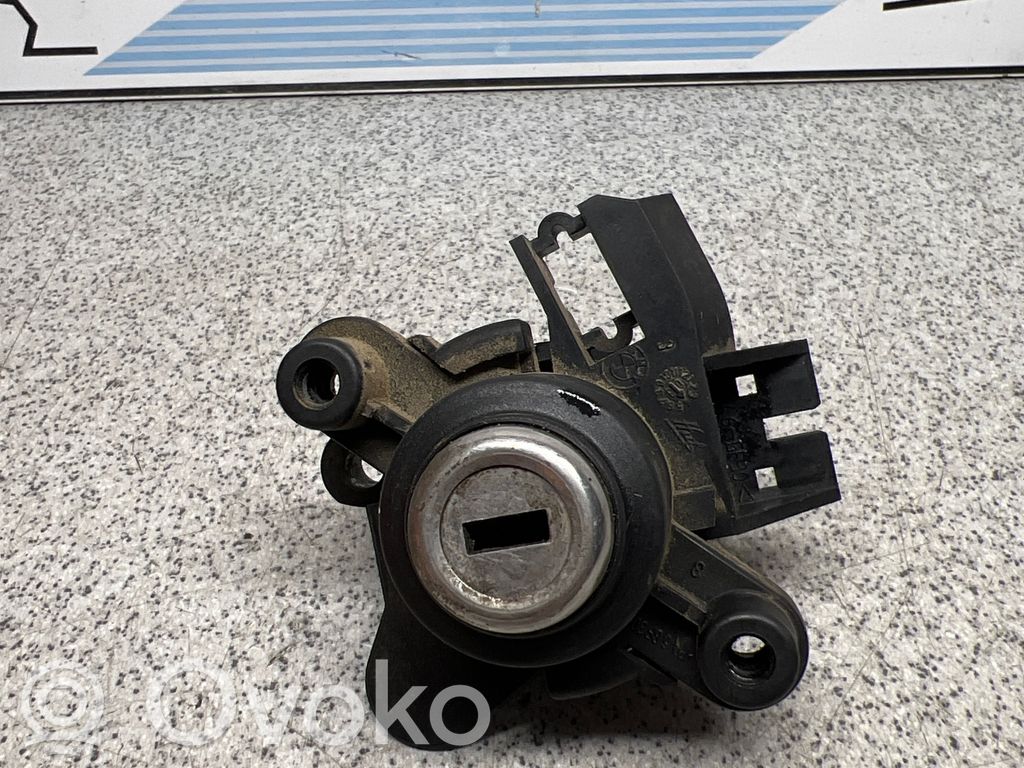 BMW 5 E60 E61 Tailgate/trunk/boot lock/catch/latch 