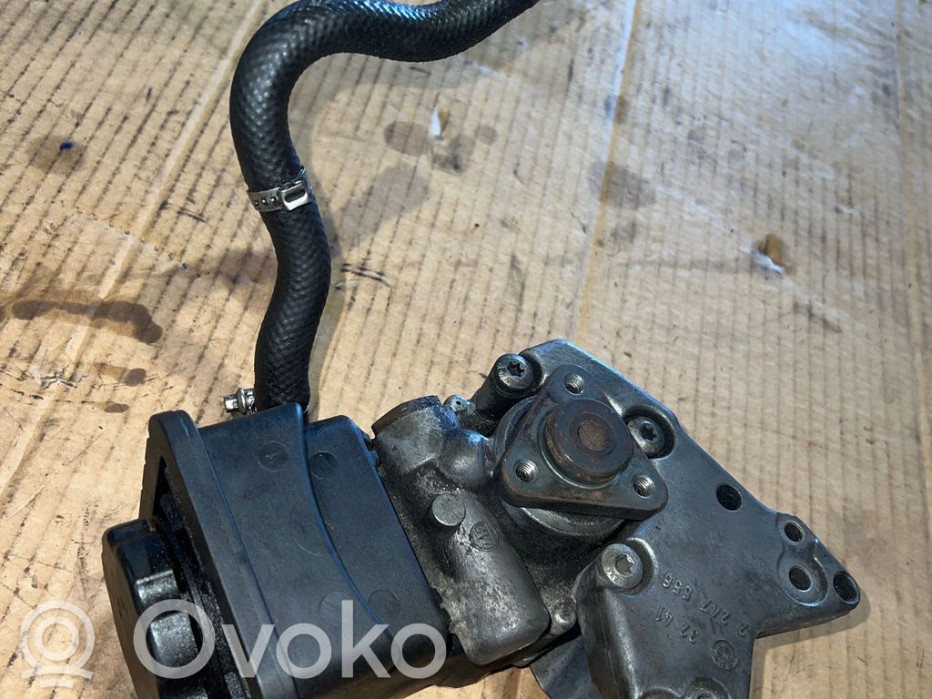 BMW 5 E39 Power steering pump 