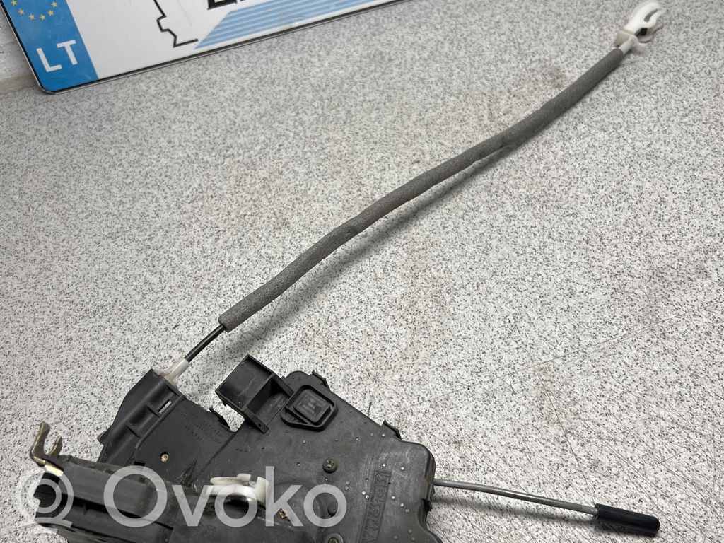 BMW 3 E46 Front door lock 