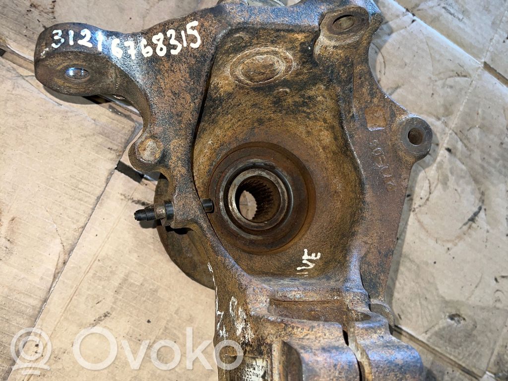 BMW 5 E60 E61 Priekinis kelmas 