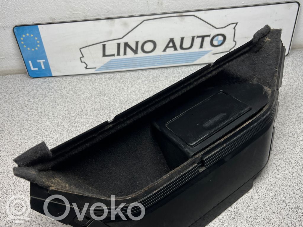 BMW 5 E39 Cita veida aizmugurē durvju dekoratīvās apdares detaļas 