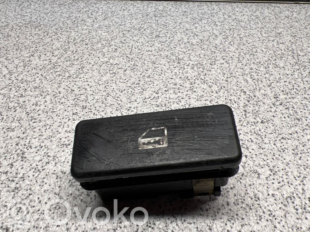 BMW 7 E38 Central locking switch button 