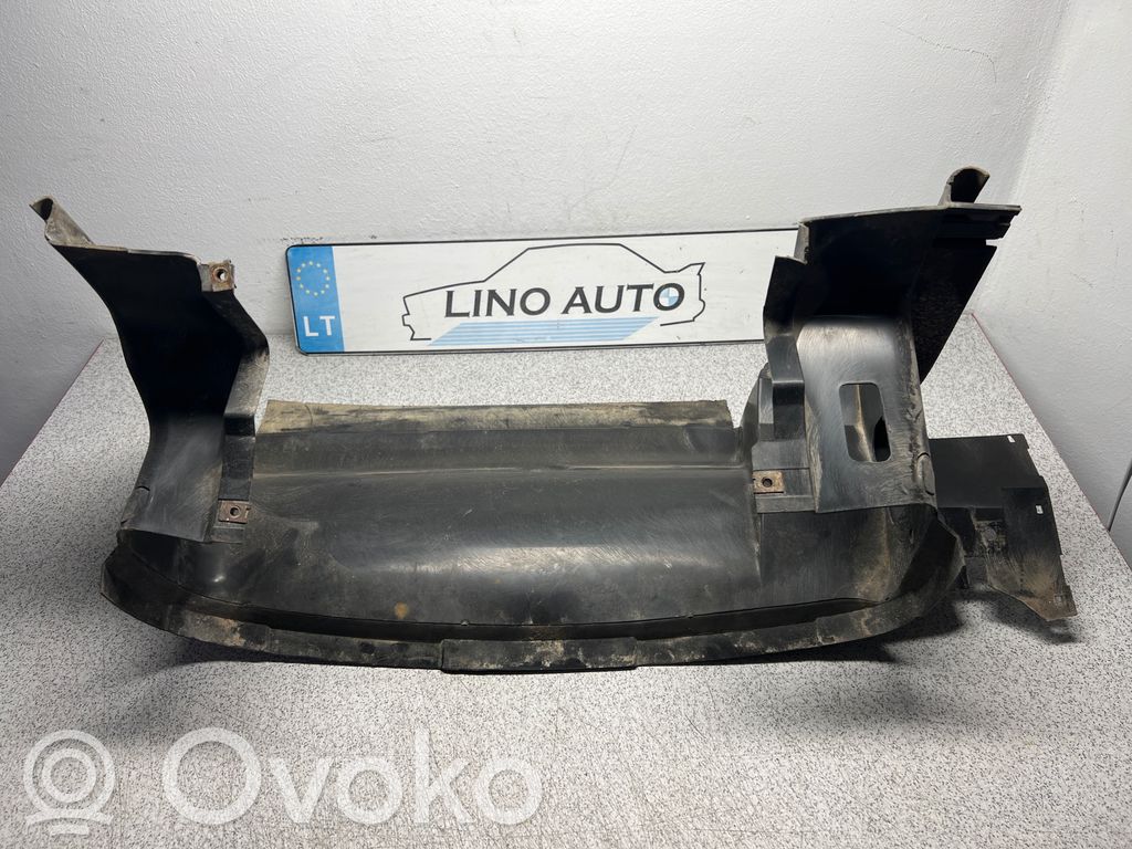 BMW 3 E36 Oro paėmimo kanalo detalė (-ės) 