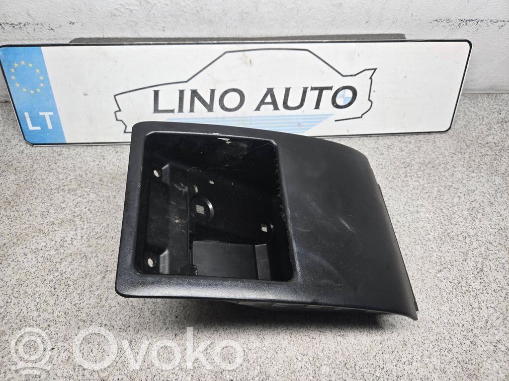 BMW 5 E39 Kita salono detalė 