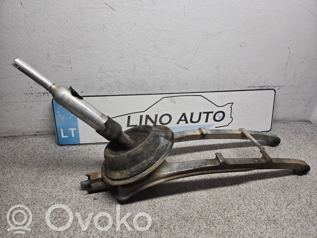 BMW X3 E83 Gear shifter/selector 