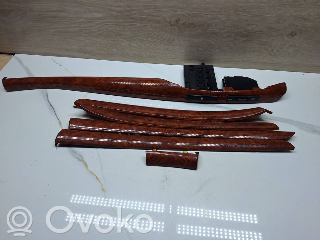 Toyota Avensis T250 Rivestimento del vano portaoggetti del cruscotto 