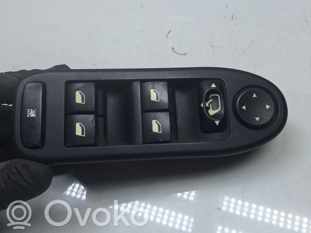 Citroen C5 Electric window control switch 