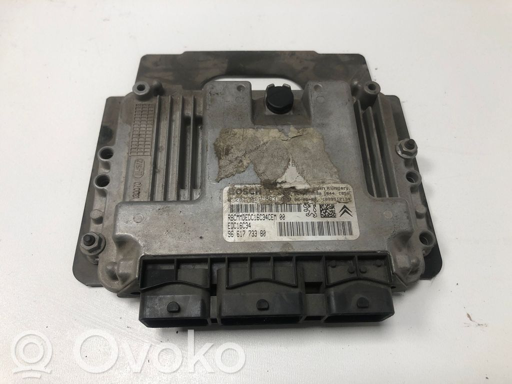 Engine control unit/module   0281011863,9661773380