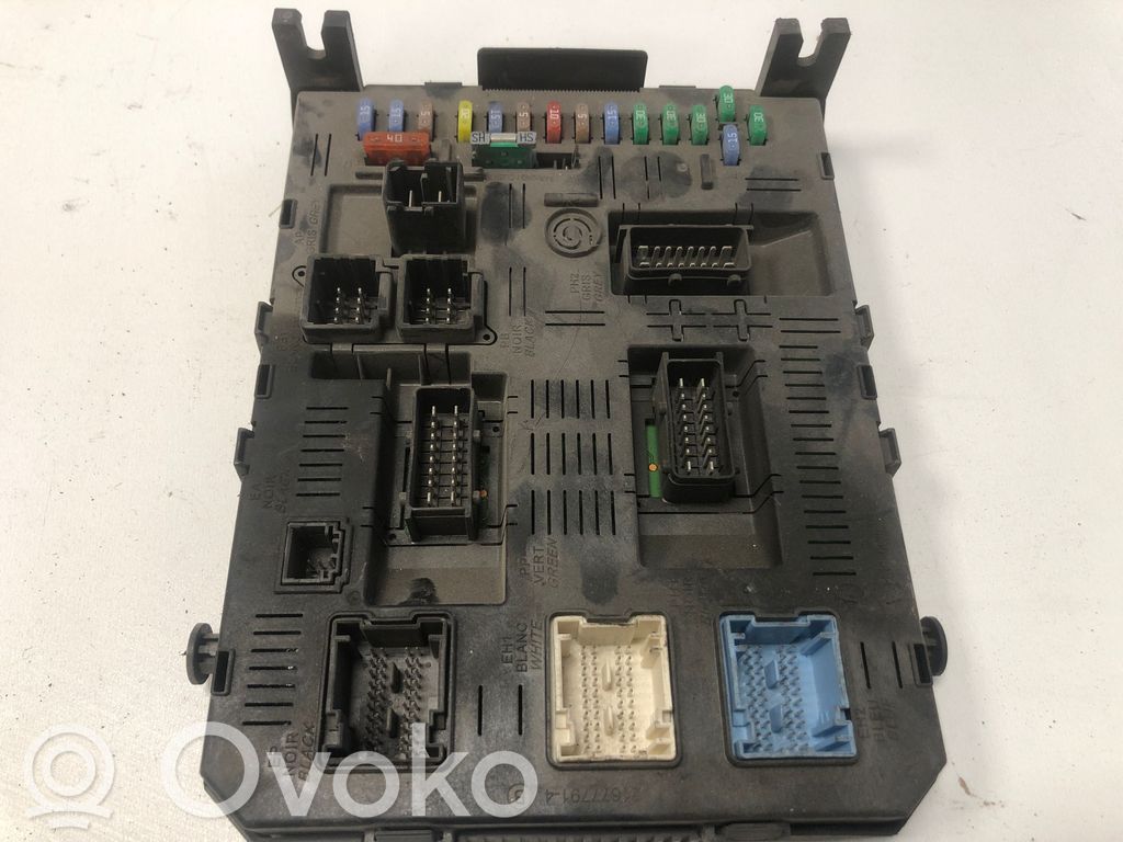 Citroen C4 I Picasso Comfort/convenience module 