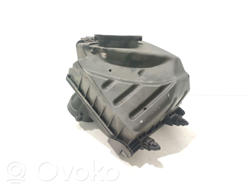 Audi A4 S4 B7 8E 8H Air filter box 